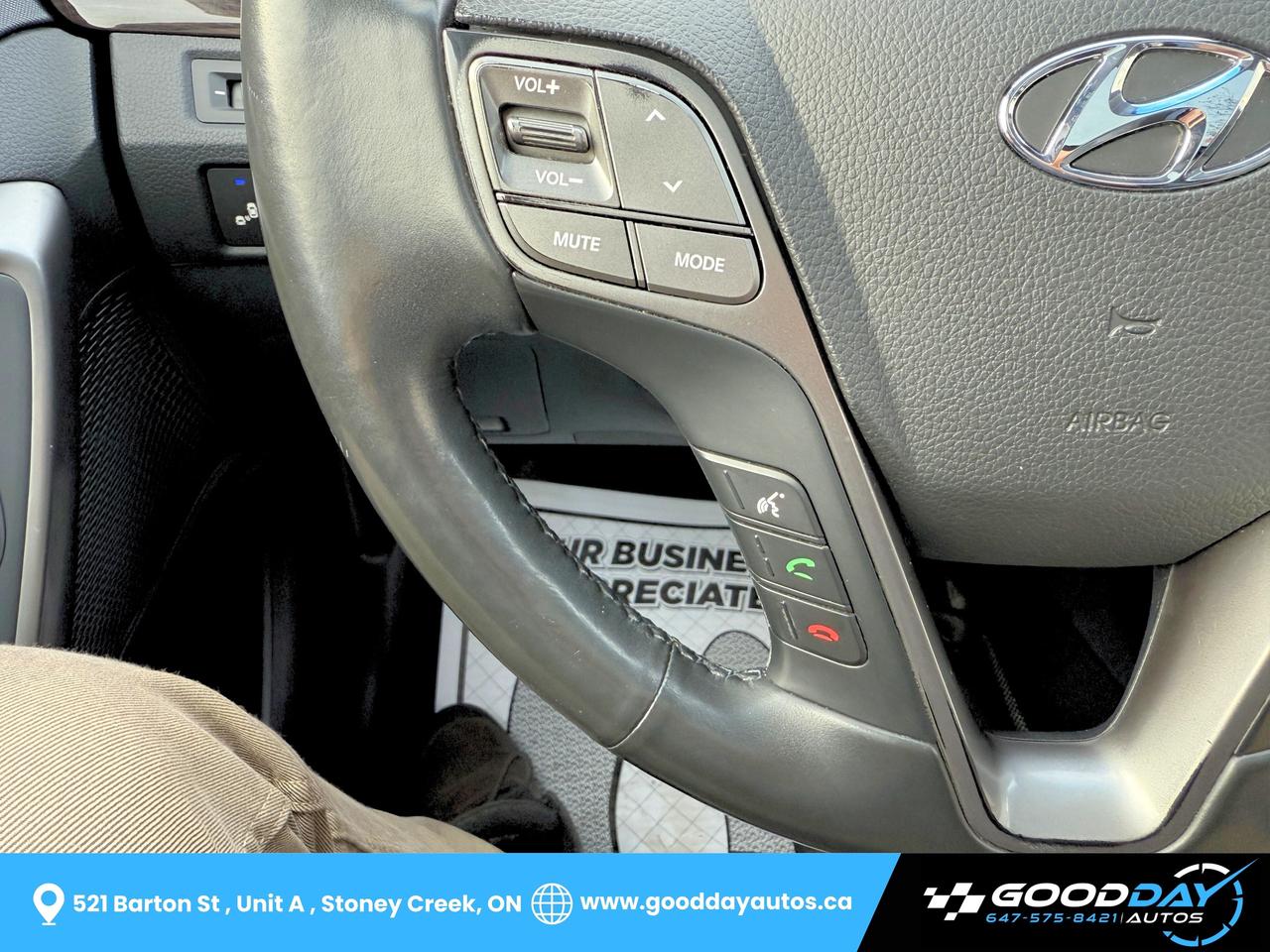 2017 Hyundai Santa Fe XL 6 PASS Ultimate FULLY LOADED CLEAN CARFAX MINT Photo