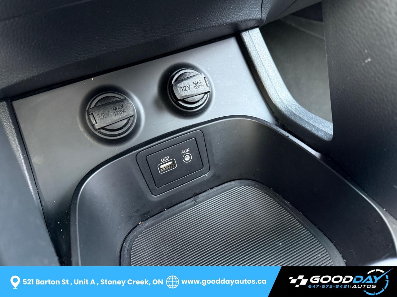 2017 Hyundai Santa Fe XL 6 PASS Ultimate FULLY LOADED CLEAN CARFAX MINT Photo