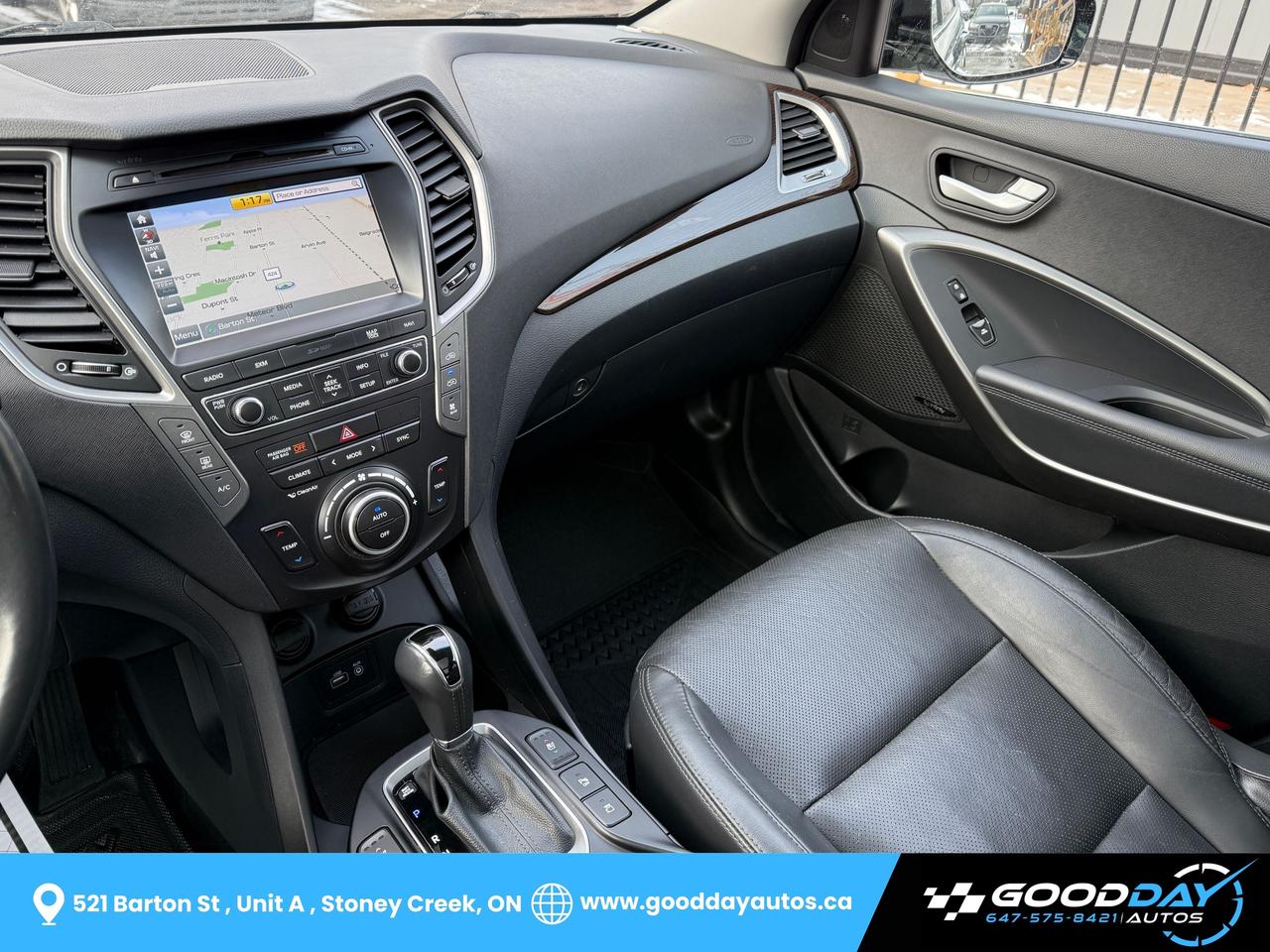 2017 Hyundai Santa Fe XL 6 PASS Ultimate FULLY LOADED CLEAN CARFAX MINT Photo