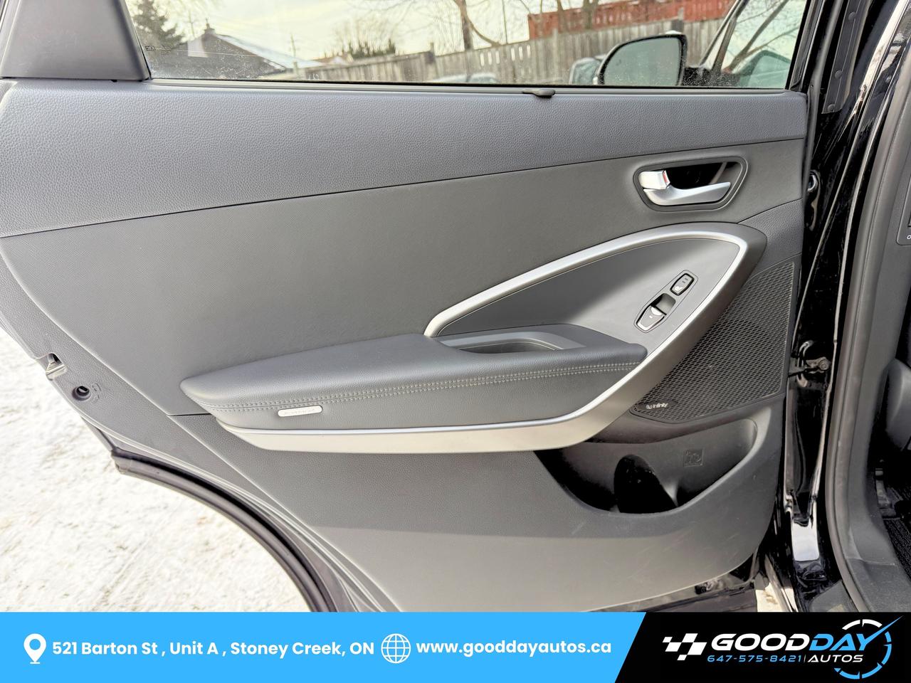 2017 Hyundai Santa Fe XL 6 PASS Ultimate FULLY LOADED CLEAN CARFAX MINT Photo