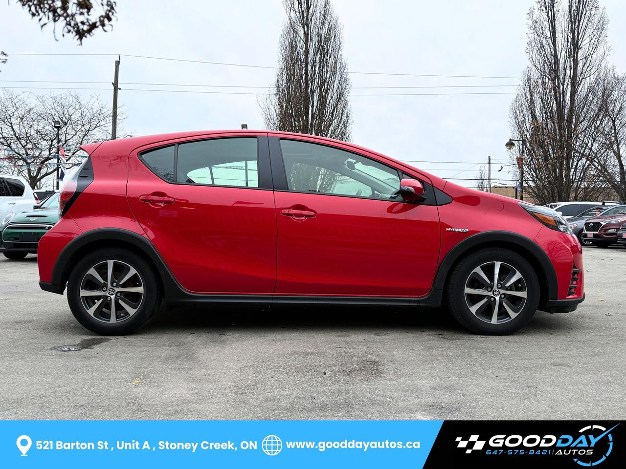 2019 Toyota Prius c TECHNOLOGY WINTER TIRES INCLUDED DEALER SERVICED Photo