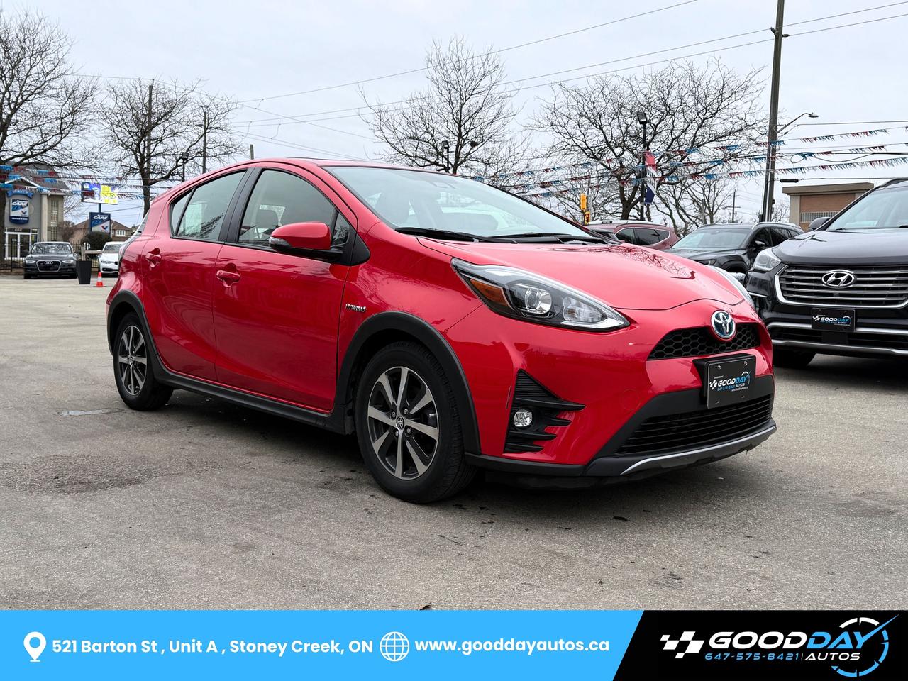 2019 Toyota Prius c TECHNOLOGY WINTER TIRES INCLUDED DEALER SERVICED Photo