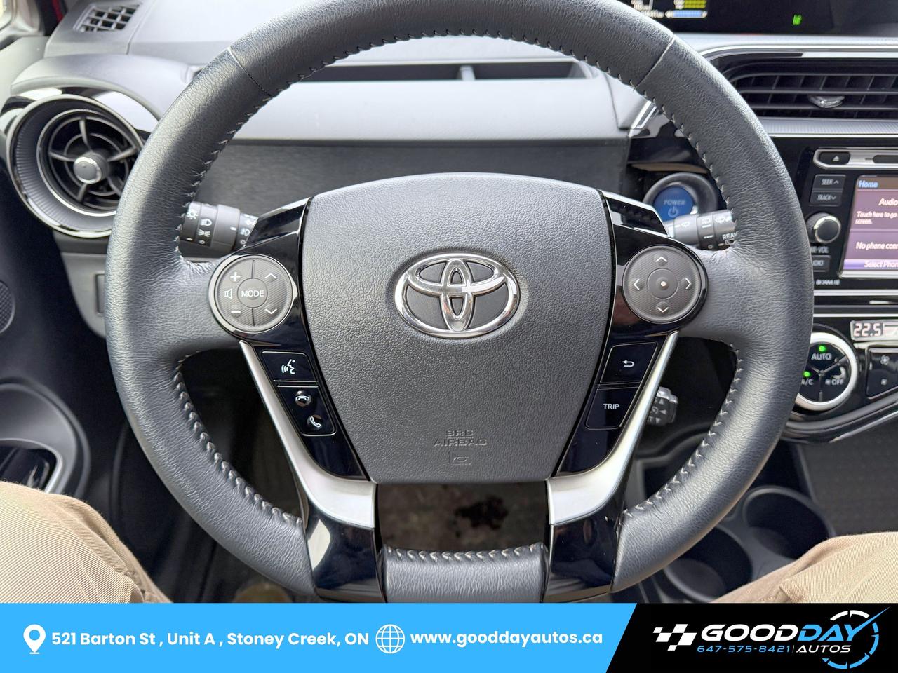 2019 Toyota Prius c TECHNOLOGY WINTER TIRES INCLUDED DEALER SERVICED Photo