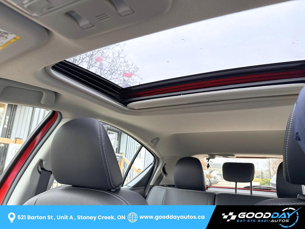 2019 Toyota Prius c TECHNOLOGY WINTER TIRES INCLUDED DEALER SERVICED Photo