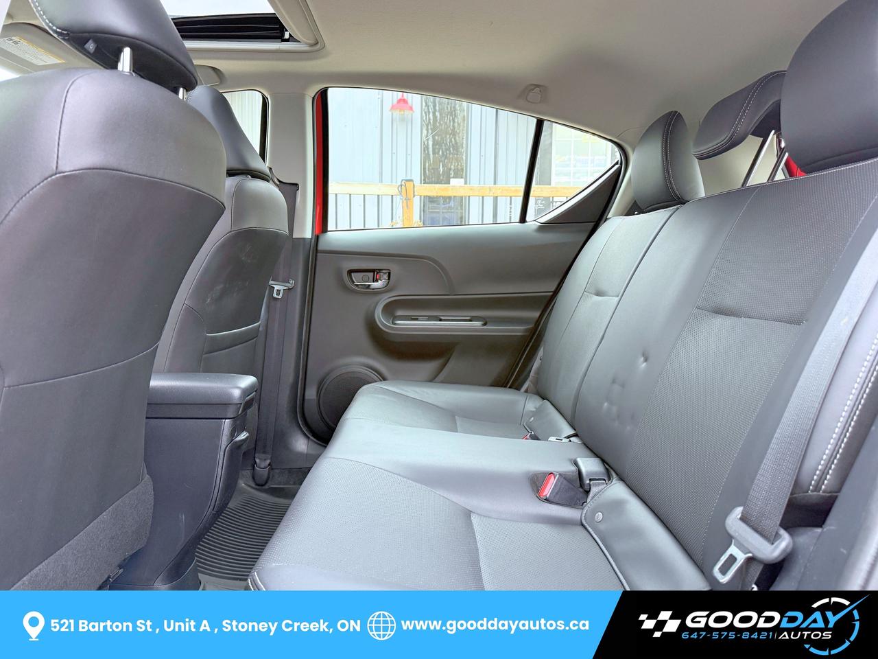 2019 Toyota Prius c TECHNOLOGY WINTER TIRES INCLUDED DEALER SERVICED Photo