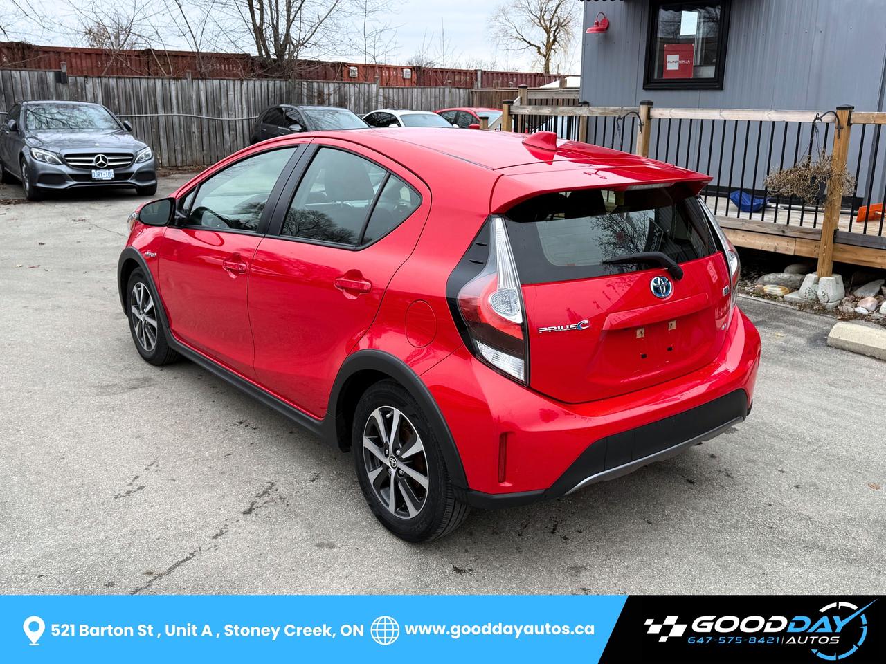 2019 Toyota Prius c TECHNOLOGY WINTER TIRES INCLUDED DEALER SERVICED Photo