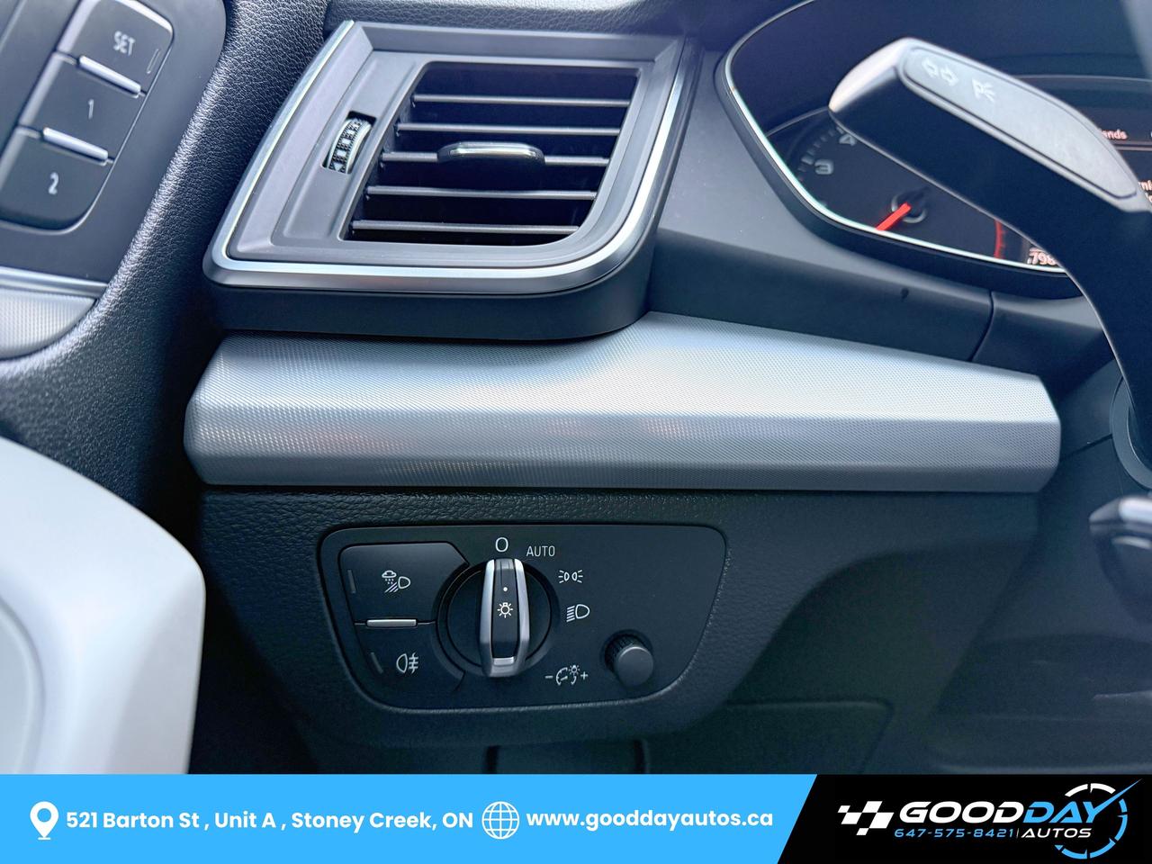 2018 Audi Q5 Progressiv NAV PANO LOADED ONE OWNER CLEAN CARFAX Photo