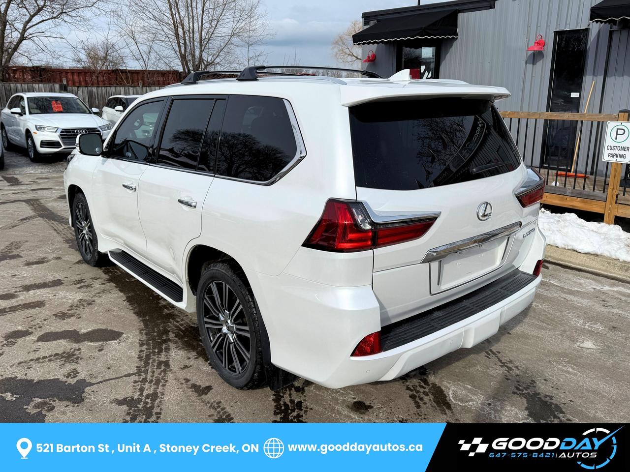 2019 Lexus LX 570 EXECUTIVE PKG | LOW KMS | ONE OWNER | CLEAN CARFAX Photo