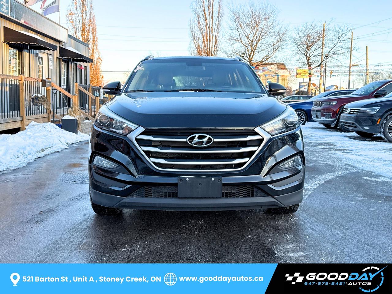 2017 Hyundai Tucson SE 2.0L AWD LOADED 29 SERVICE RECORDS CLEAN CARFAX Photo