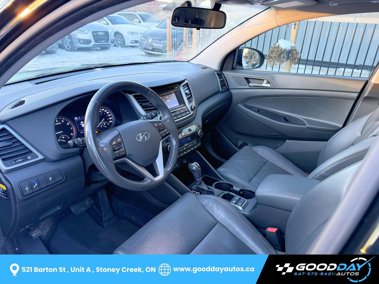 2017 Hyundai Tucson SE 2.0L AWD LOADED 29 SERVICE RECORDS CLEAN CARFAX Photo