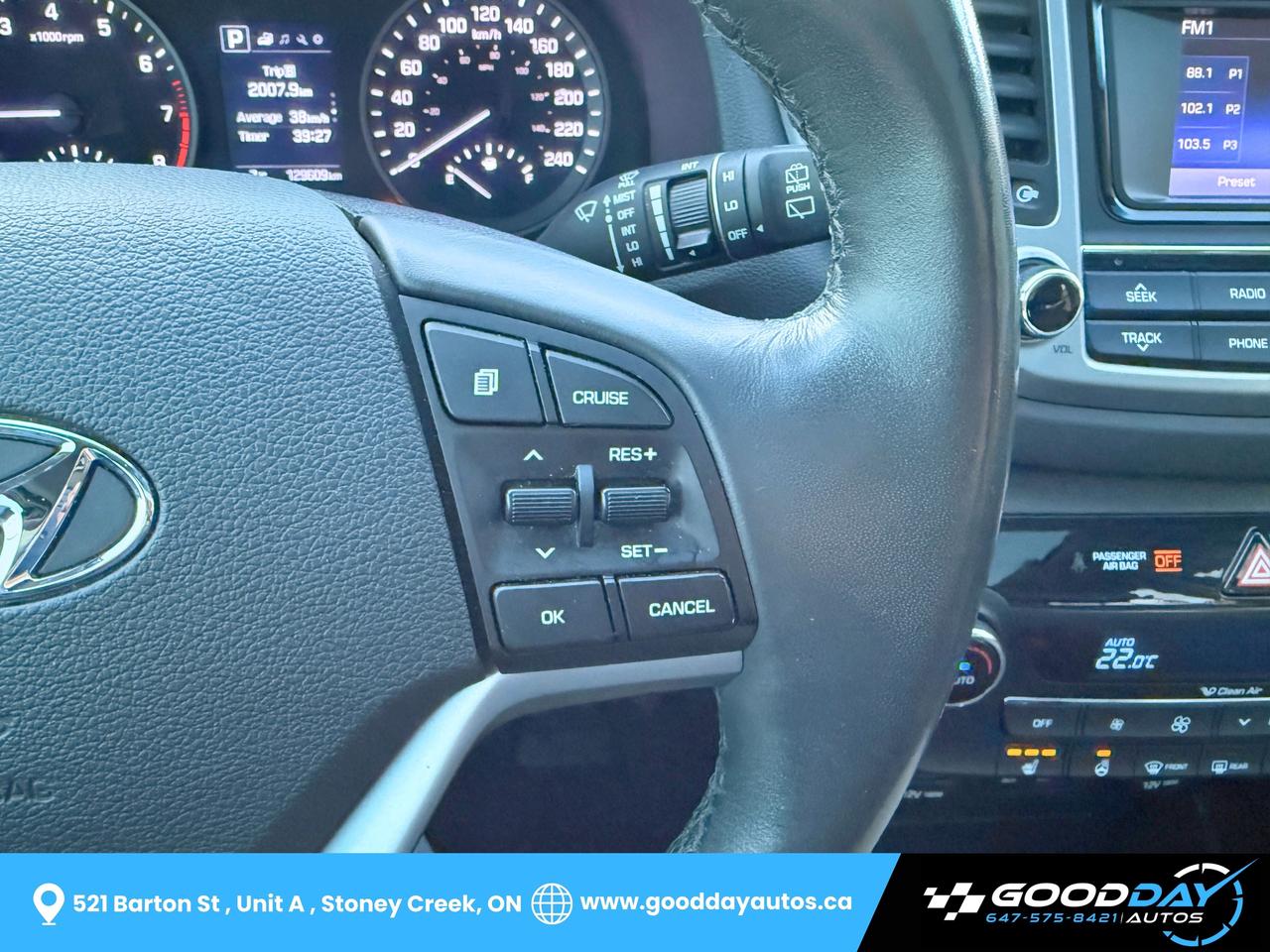 2017 Hyundai Tucson SE 2.0L AWD LOADED 29 SERVICE RECORDS CLEAN CARFAX Photo