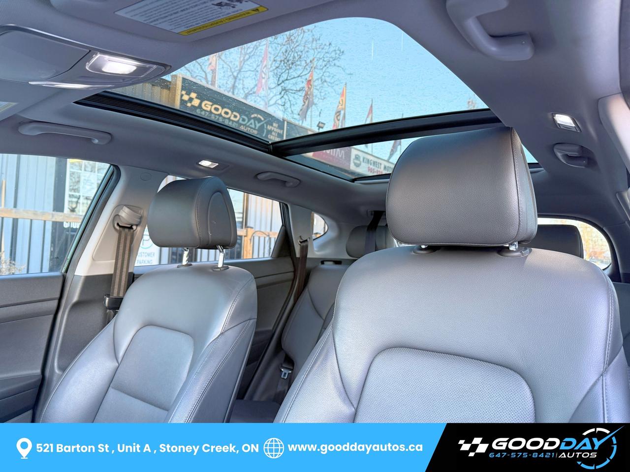 2017 Hyundai Tucson SE 2.0L AWD LOADED 29 SERVICE RECORDS CLEAN CARFAX Photo