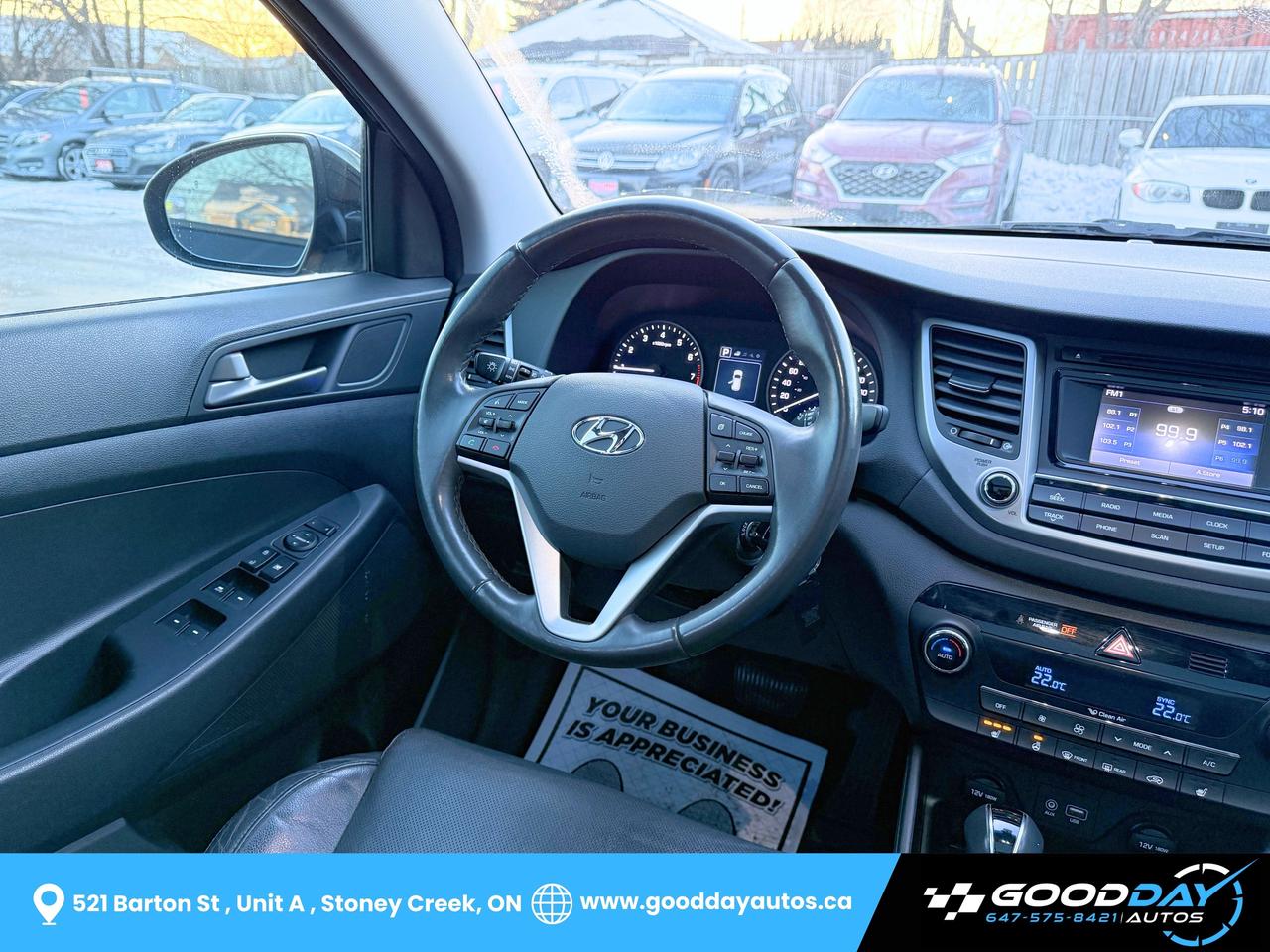 2017 Hyundai Tucson SE 2.0L AWD LOADED 29 SERVICE RECORDS CLEAN CARFAX Photo