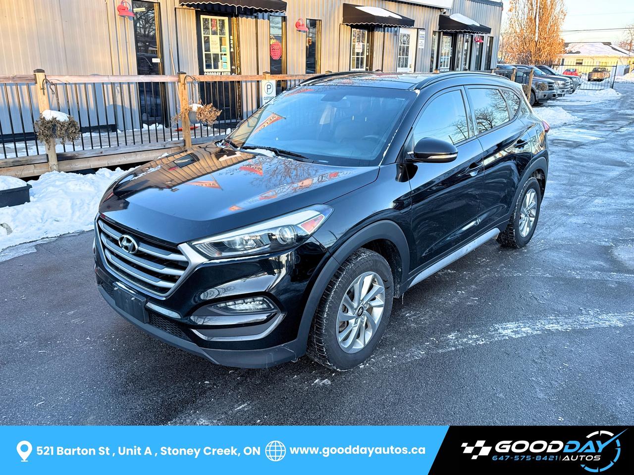 2017 Hyundai Tucson SE 2.0L AWD LOADED 29 SERVICE RECORDS CLEAN CARFAX Photo