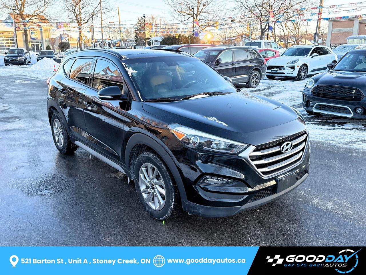 2017 Hyundai Tucson SE 2.0L AWD LOADED 29 SERVICE RECORDS CLEAN CARFAX Photo