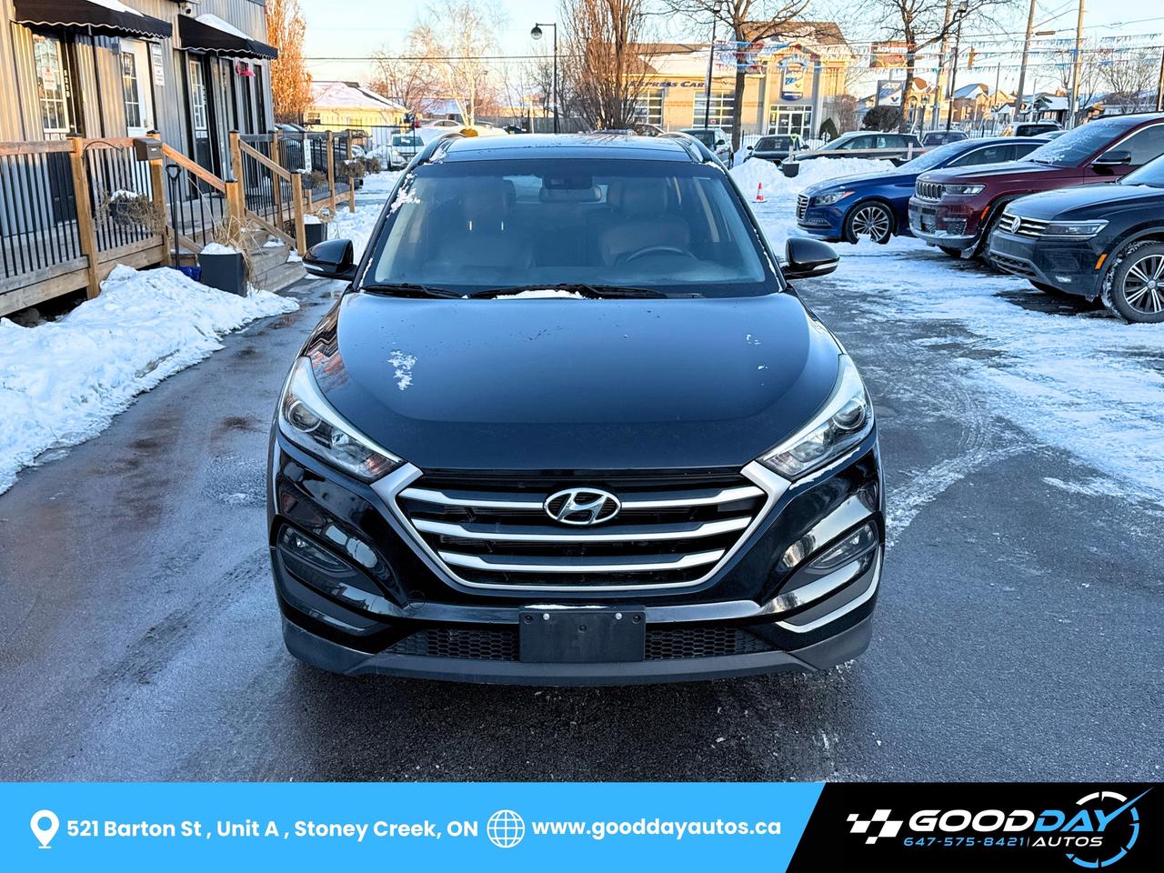 2017 Hyundai Tucson SE 2.0L AWD LOADED 29 SERVICE RECORDS CLEAN CARFAX Photo