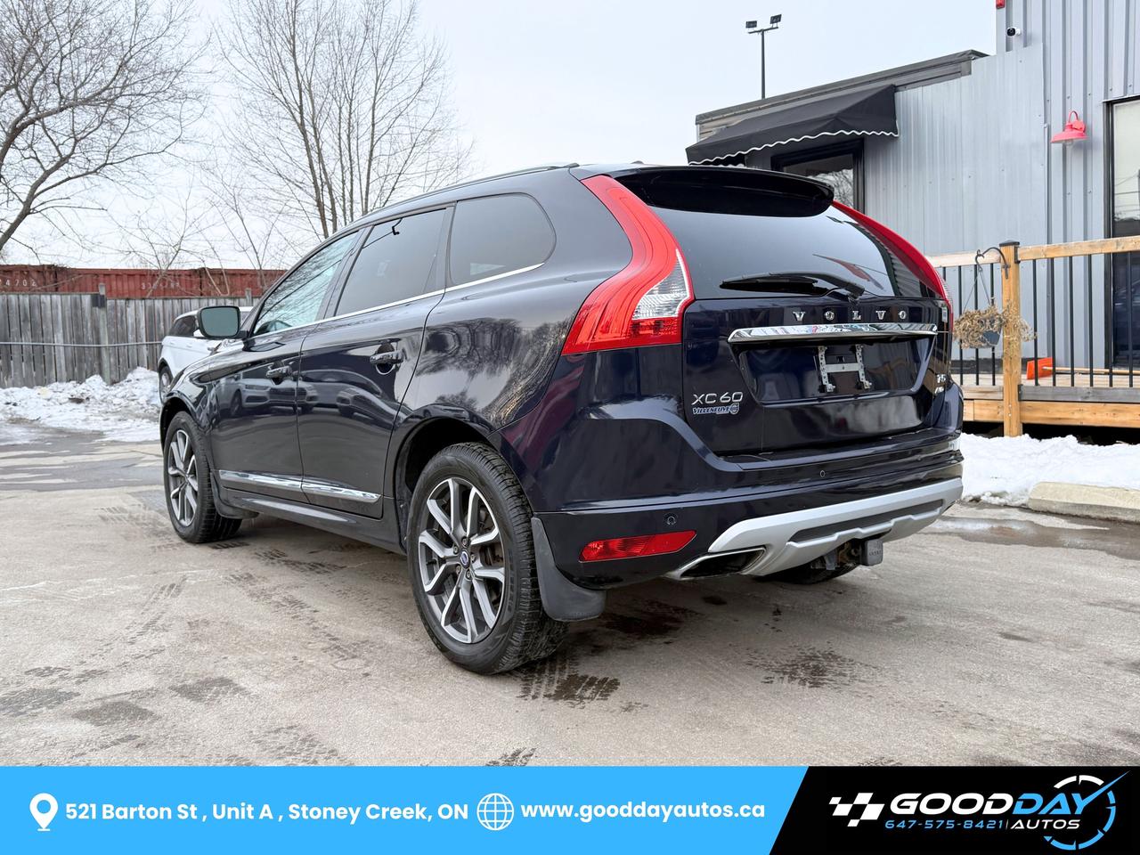 2017 Volvo XC60 T5 Inscription Special Edition Premier LOW KMS Photo2