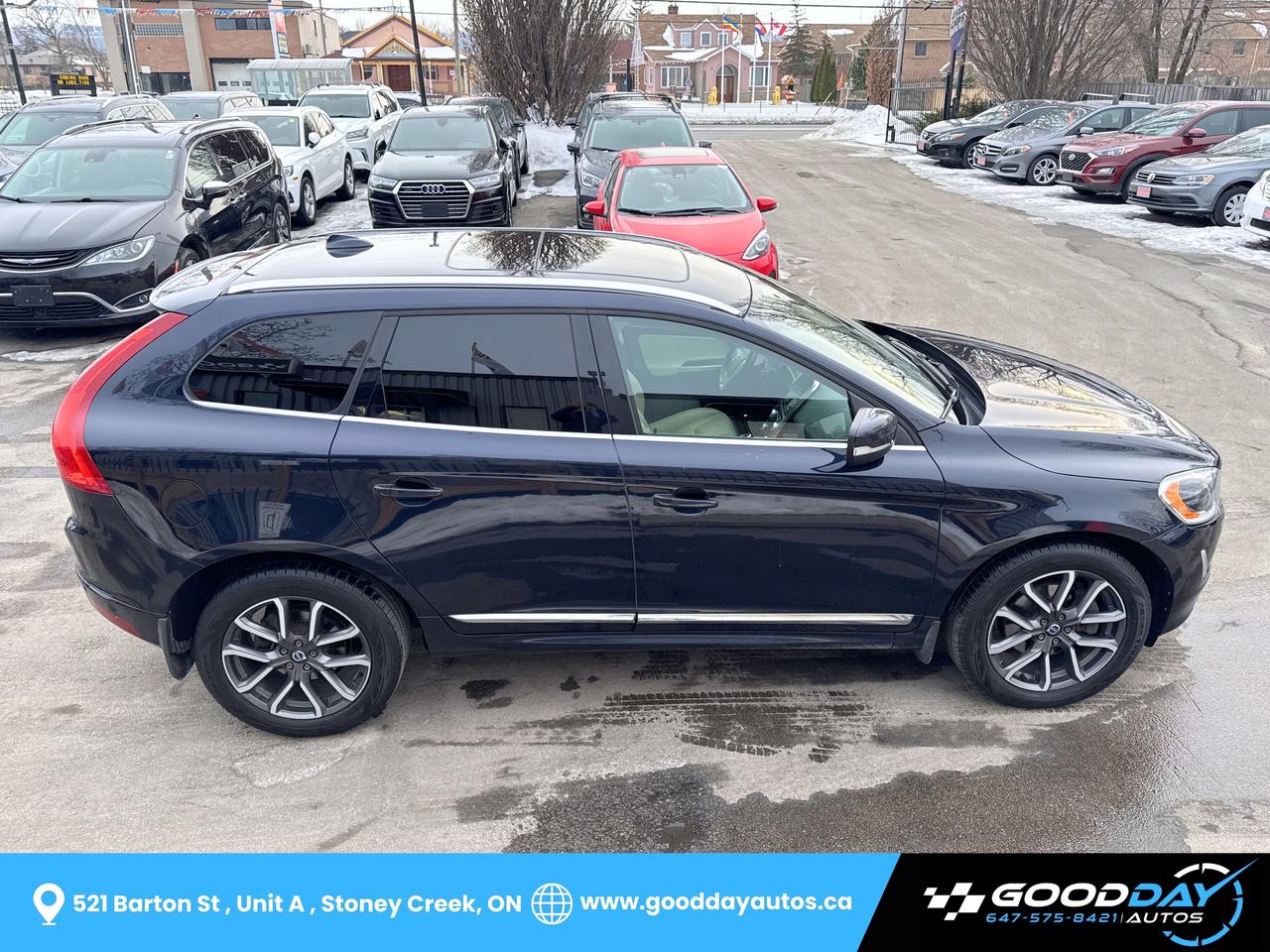 2017 Volvo XC60 T5 Inscription Special Edition Premier LOW KMS Photo