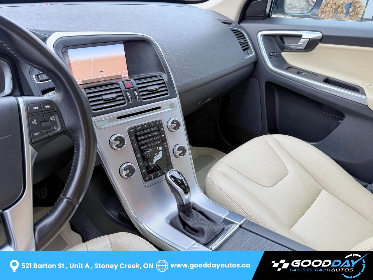 2017 Volvo XC60 T5 Inscription Special Edition Premier LOW KMS Photo