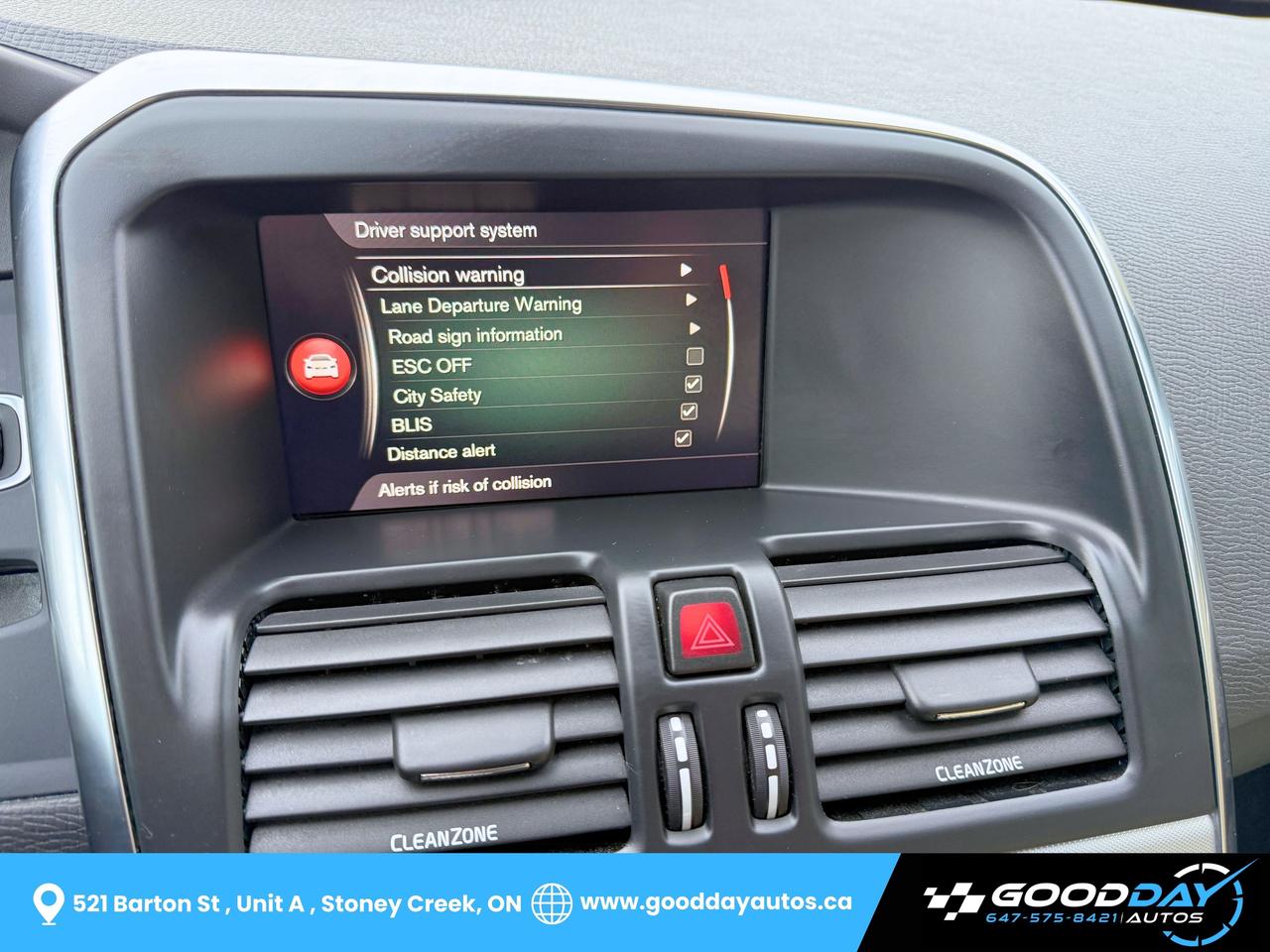 2017 Volvo XC60 T5 Inscription Special Edition Premier LOW KMS Photo