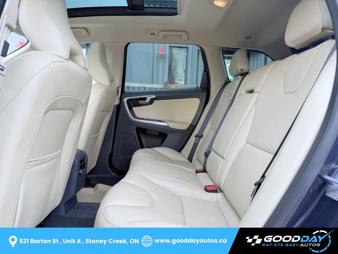 2017 Volvo XC60 T5 Inscription Special Edition Premier LOW KMS Photo