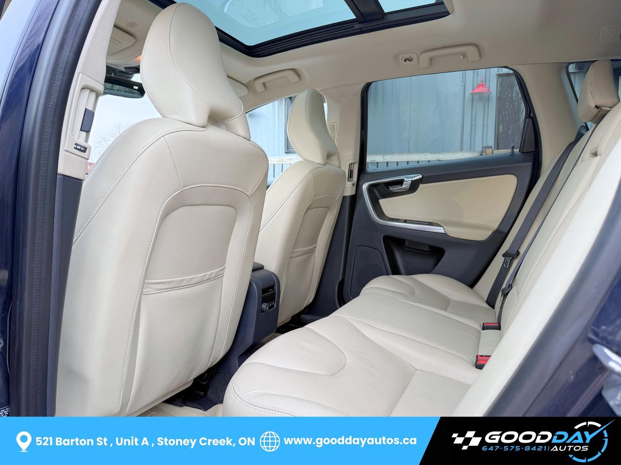 2017 Volvo XC60 T5 Inscription Special Edition Premier LOW KMS Photo