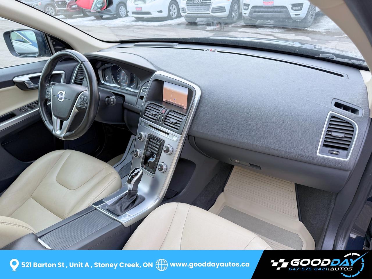 2017 Volvo XC60 T5 Inscription Special Edition Premier LOW KMS Photo