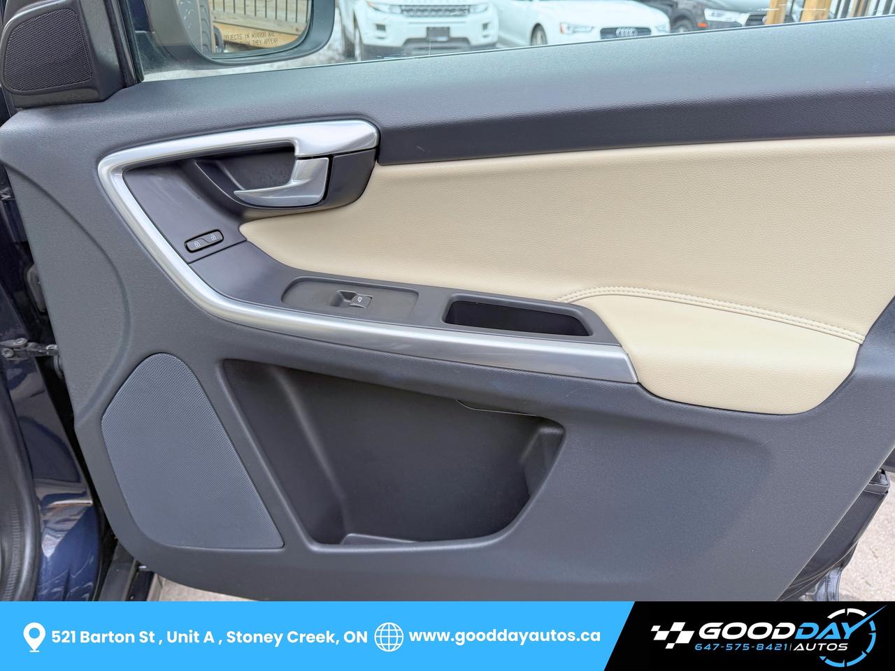 2017 Volvo XC60 T5 Inscription Special Edition Premier LOW KMS Photo