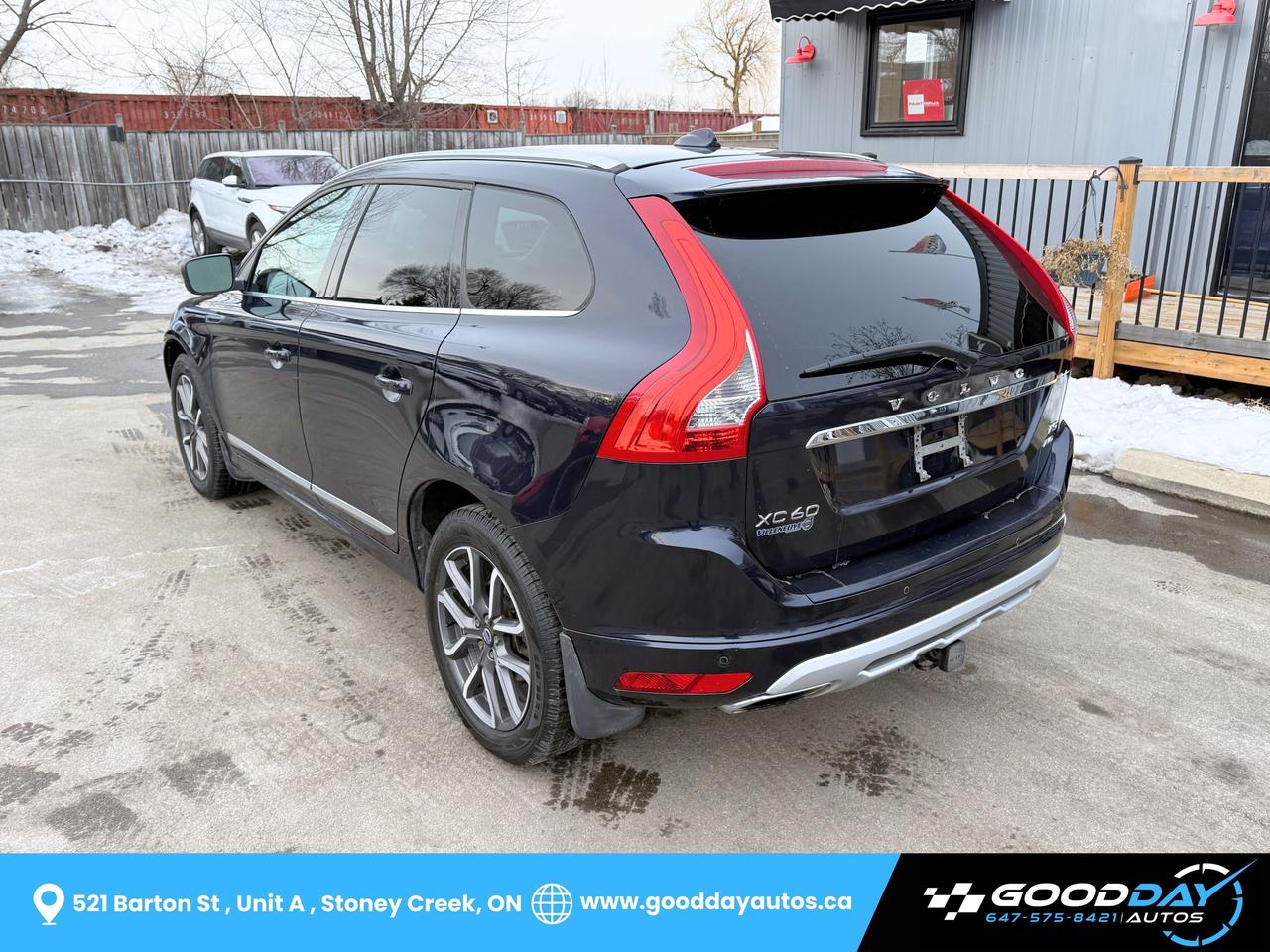 2017 Volvo XC60 T5 Inscription Special Edition Premier LOW KMS Photo