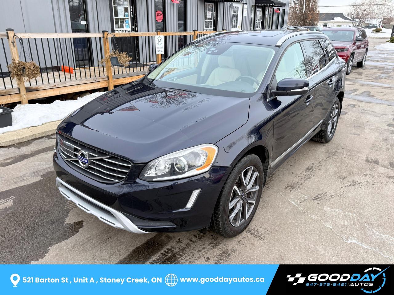 2017 Volvo XC60 T5 Inscription Special Edition Premier LOW KMS Photo