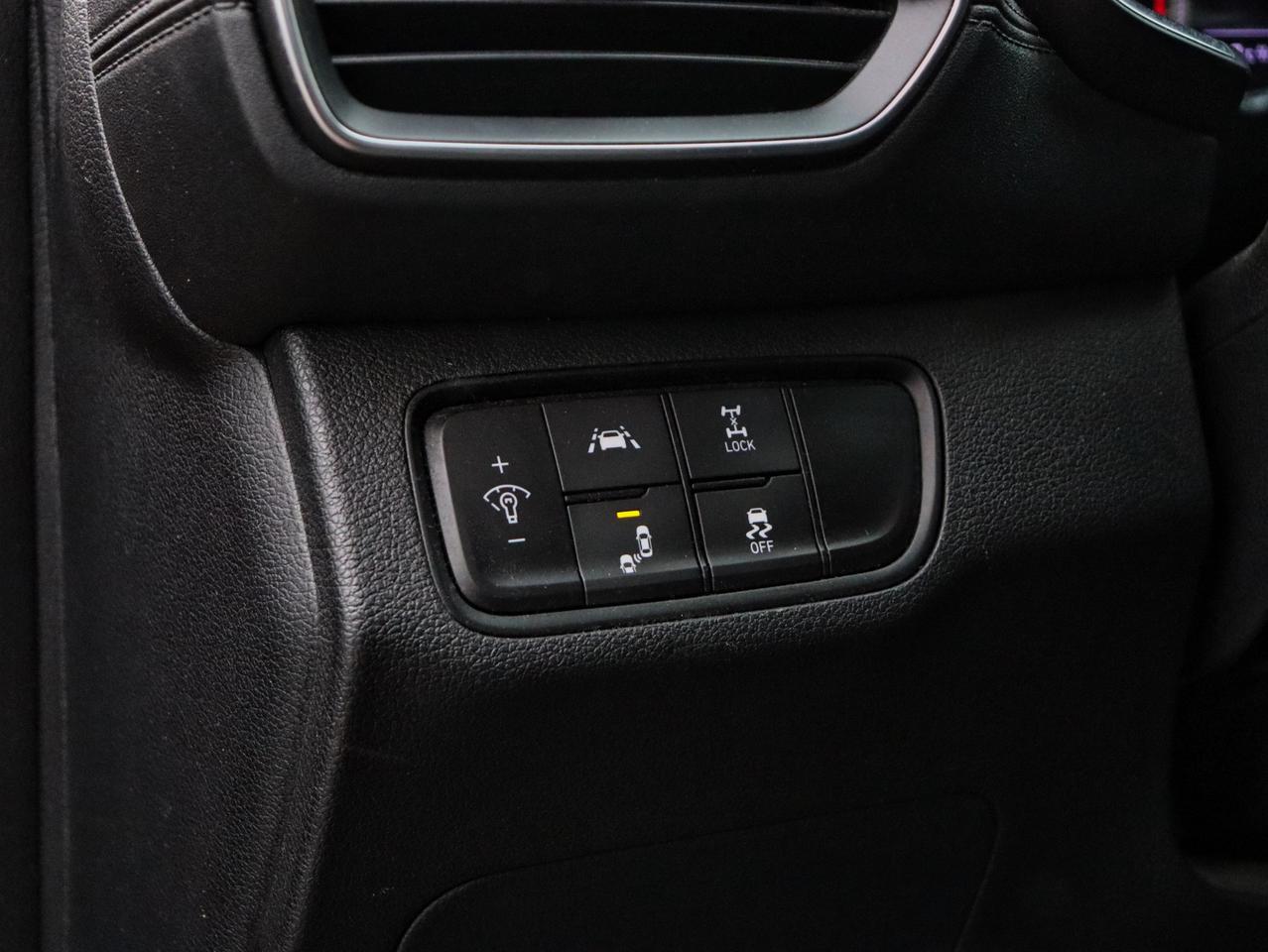 2019 Hyundai Santa Fe SEL 2.4 AWD Photo