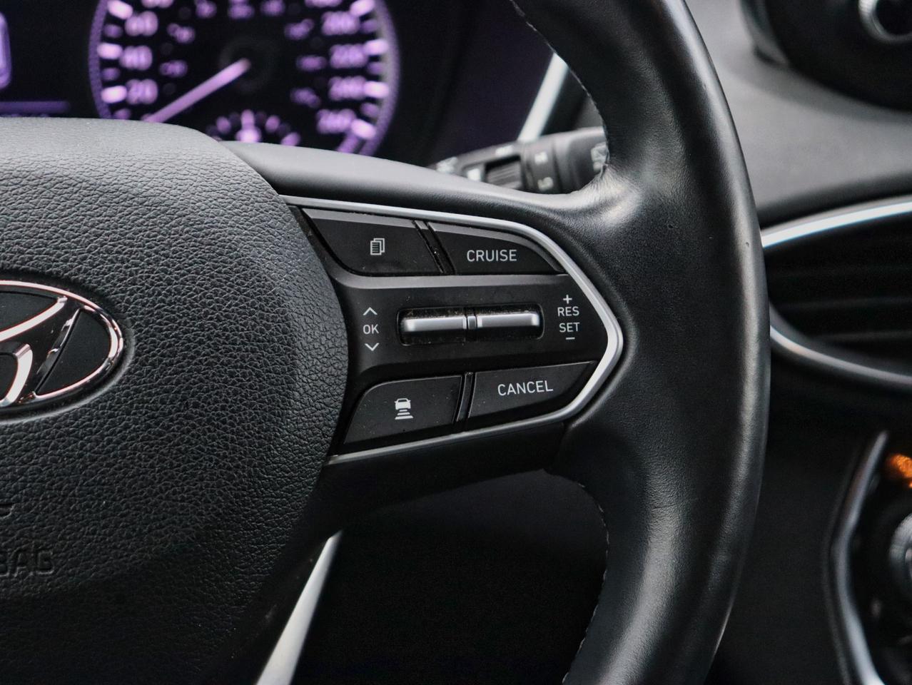 2019 Hyundai Santa Fe SEL 2.4 AWD Photo