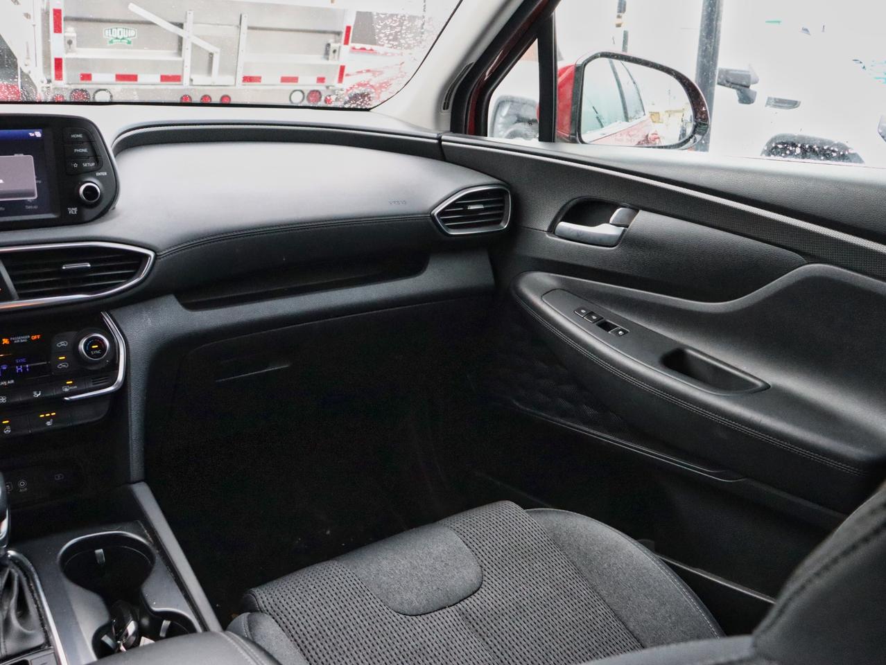 2019 Hyundai Santa Fe SEL 2.4 AWD Photo