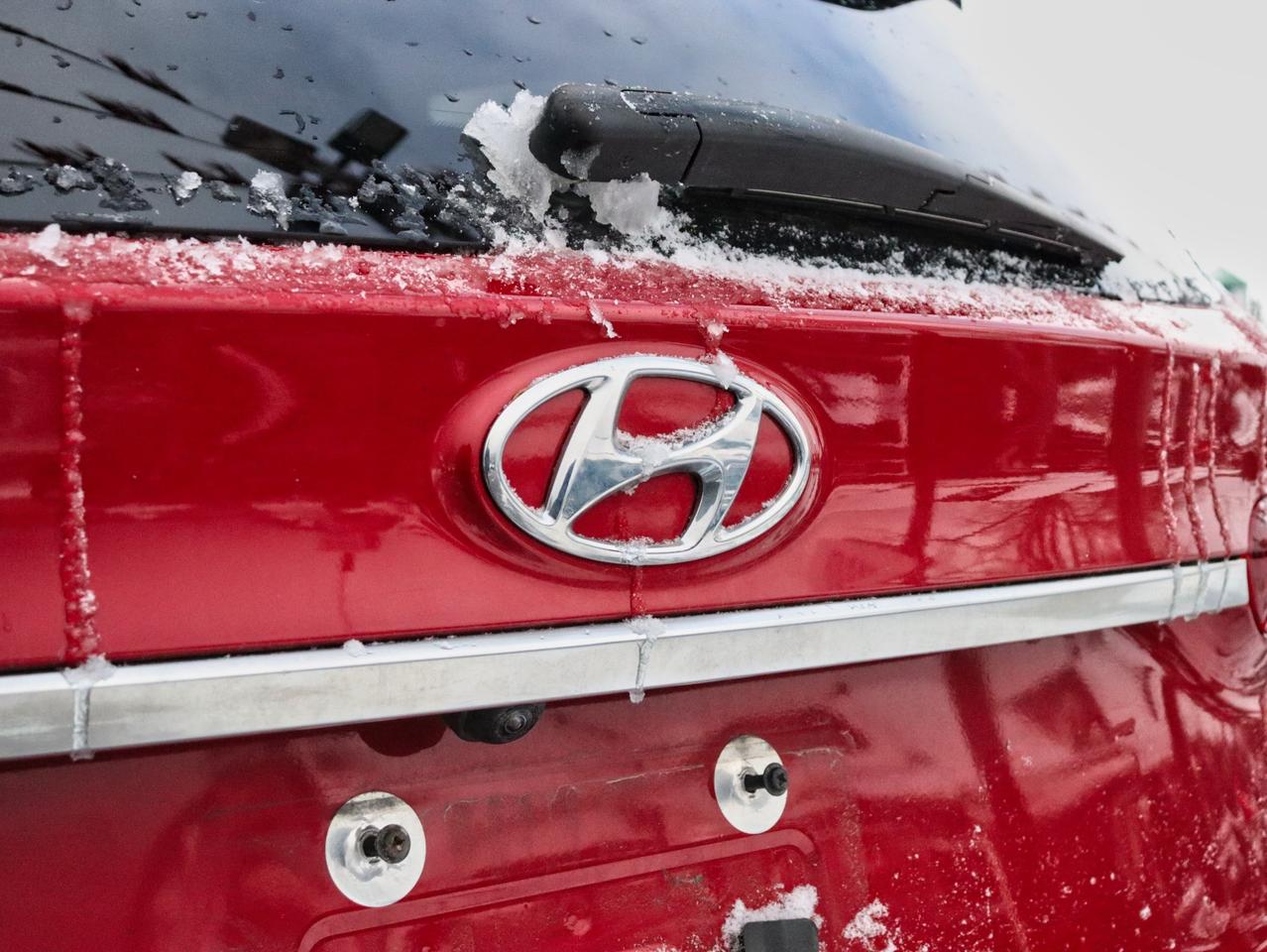 2019 Hyundai Santa Fe SEL 2.4 AWD Photo