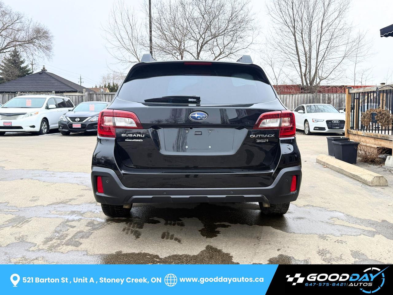 2019 Subaru Outback 3.6R Limited ONE OWNER TWO SETS OF TIRES & RIMS Photo3