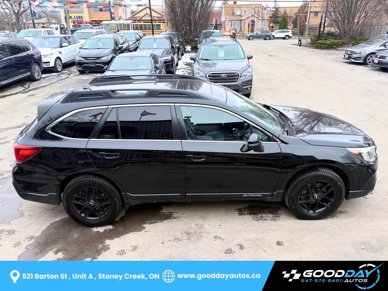 2019 Subaru Outback 3.6R Limited ONE OWNER TWO SETS OF TIRES & RIMS Photo