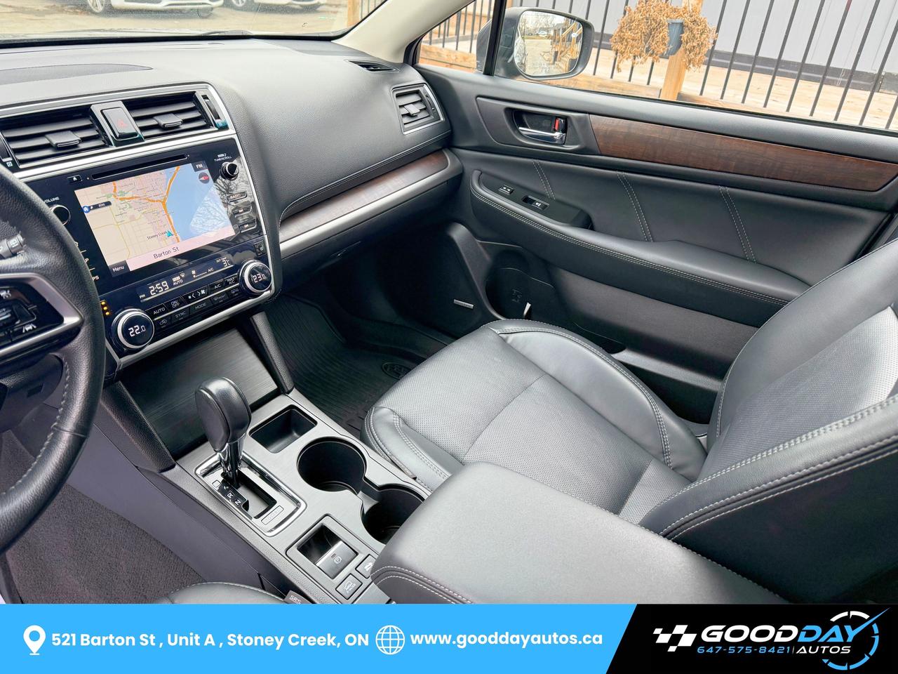 2019 Subaru Outback 3.6R Limited ONE OWNER TWO SETS OF TIRES & RIMS Photo