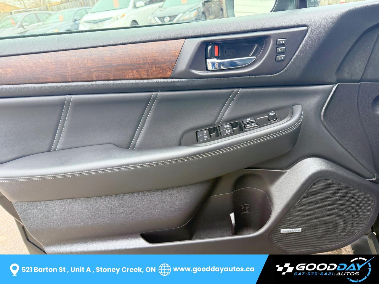 2019 Subaru Outback 3.6R Limited ONE OWNER TWO SETS OF TIRES & RIMS Photo