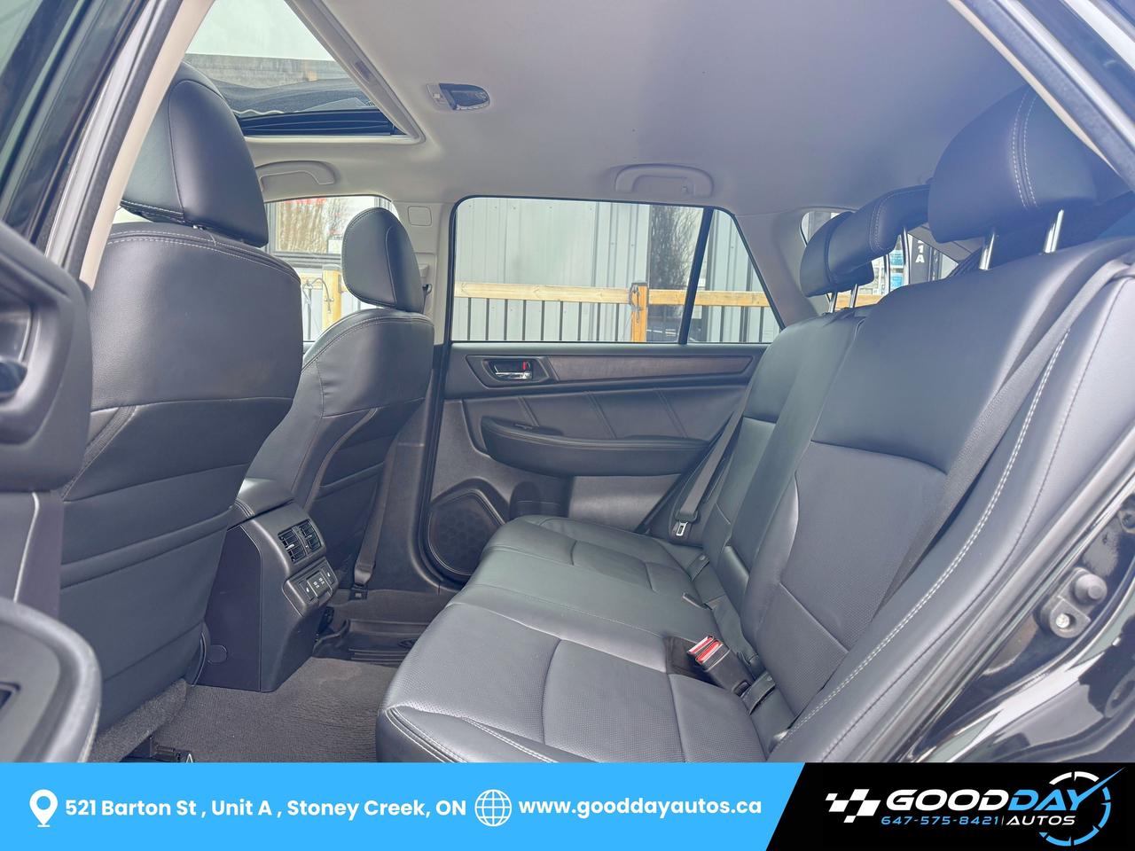 2019 Subaru Outback 3.6R Limited ONE OWNER TWO SETS OF TIRES & RIMS Photo