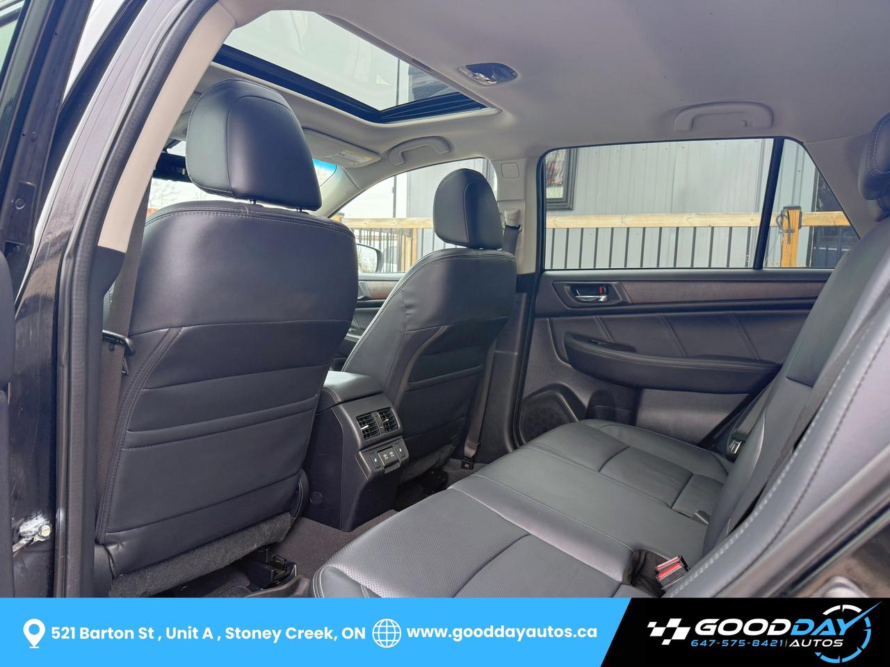 2019 Subaru Outback 3.6R Limited ONE OWNER TWO SETS OF TIRES & RIMS Photo