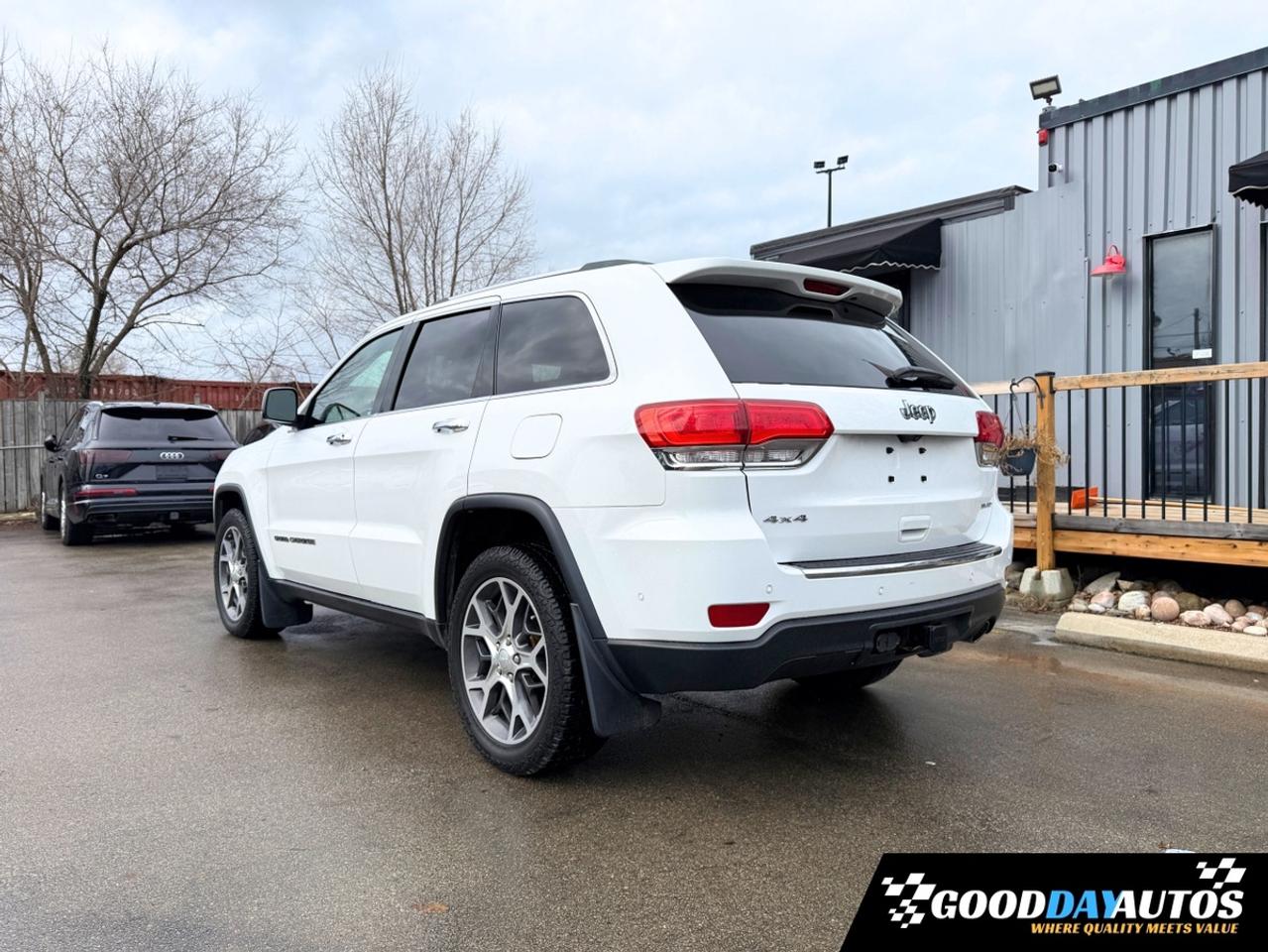 2019 Jeep Grand Cherokee Limited FULLY LOADED ONE OWNER CLEAN CARFAX MINT Photo