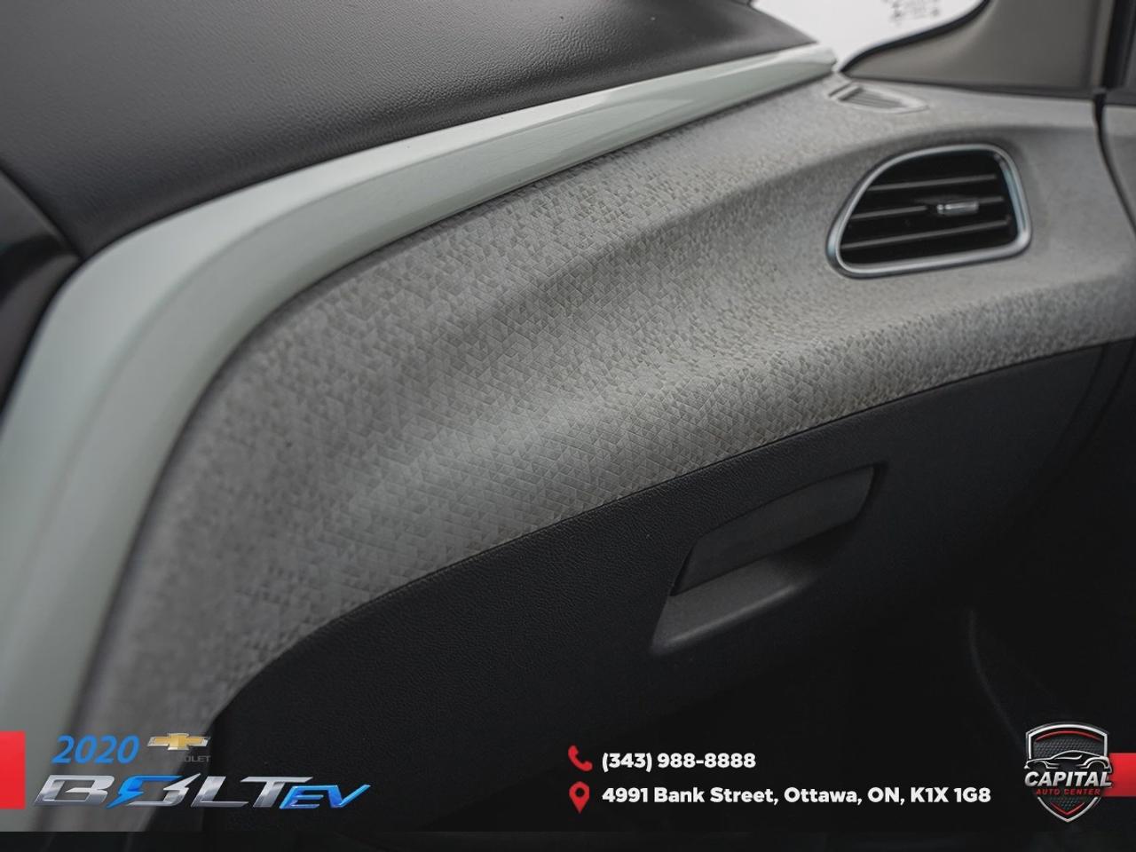 2020 Chevrolet Bolt EV LT Photo