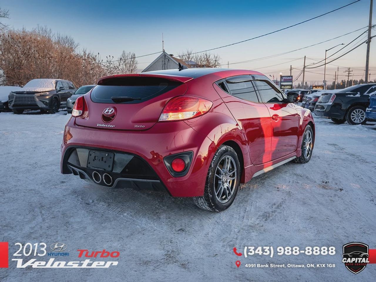 2013 Hyundai Veloster Turbo Sport Touring Photo3