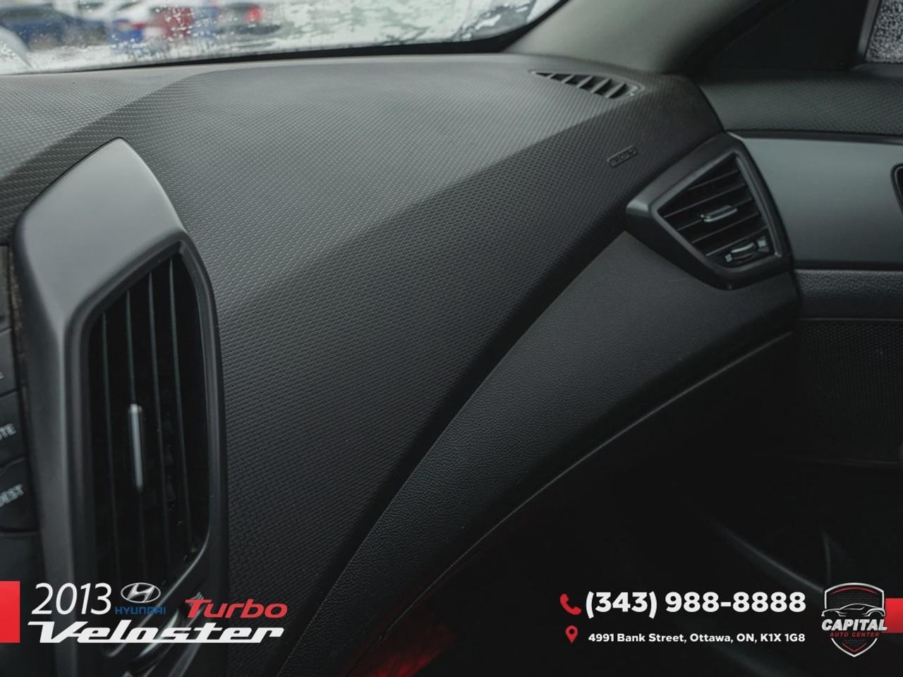 2013 Hyundai Veloster Turbo Sport Touring Photo