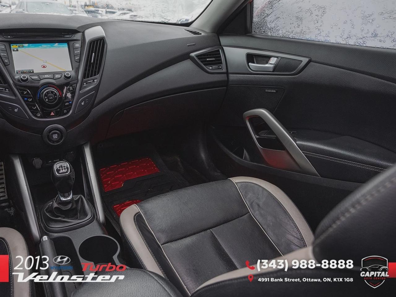 2013 Hyundai Veloster Turbo Sport Touring Photo