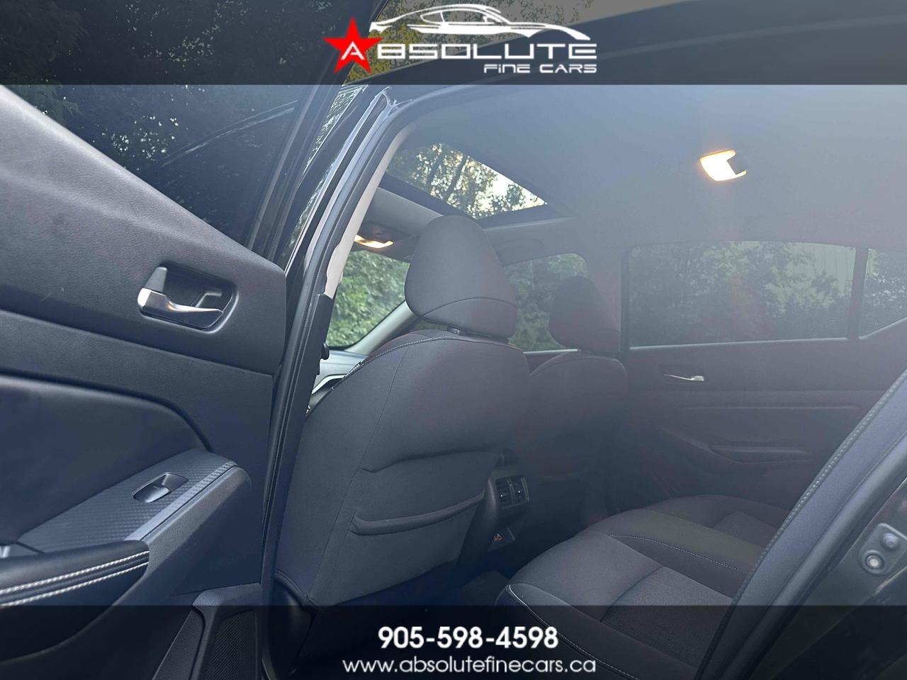 2019 Nissan ALTIMA AWD SV BLACK ON BLACK Photo