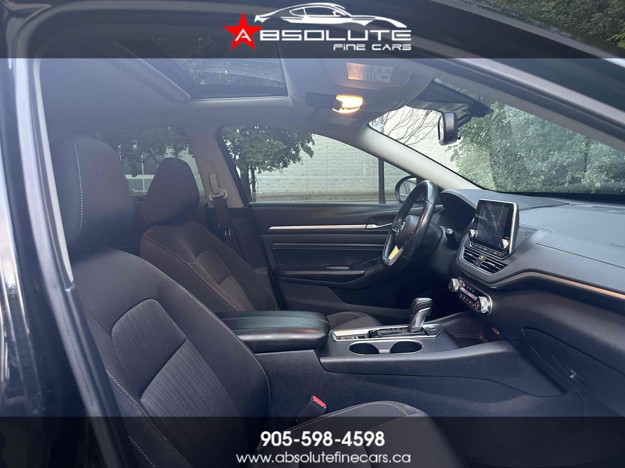 2019 Nissan ALTIMA AWD SV BLACK ON BLACK Photo