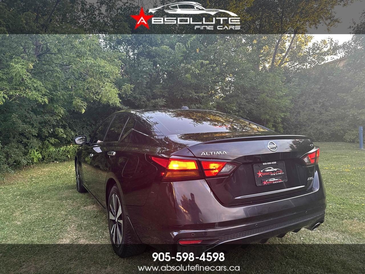 2019 Nissan ALTIMA AWD SV BLACK ON BLACK Photo