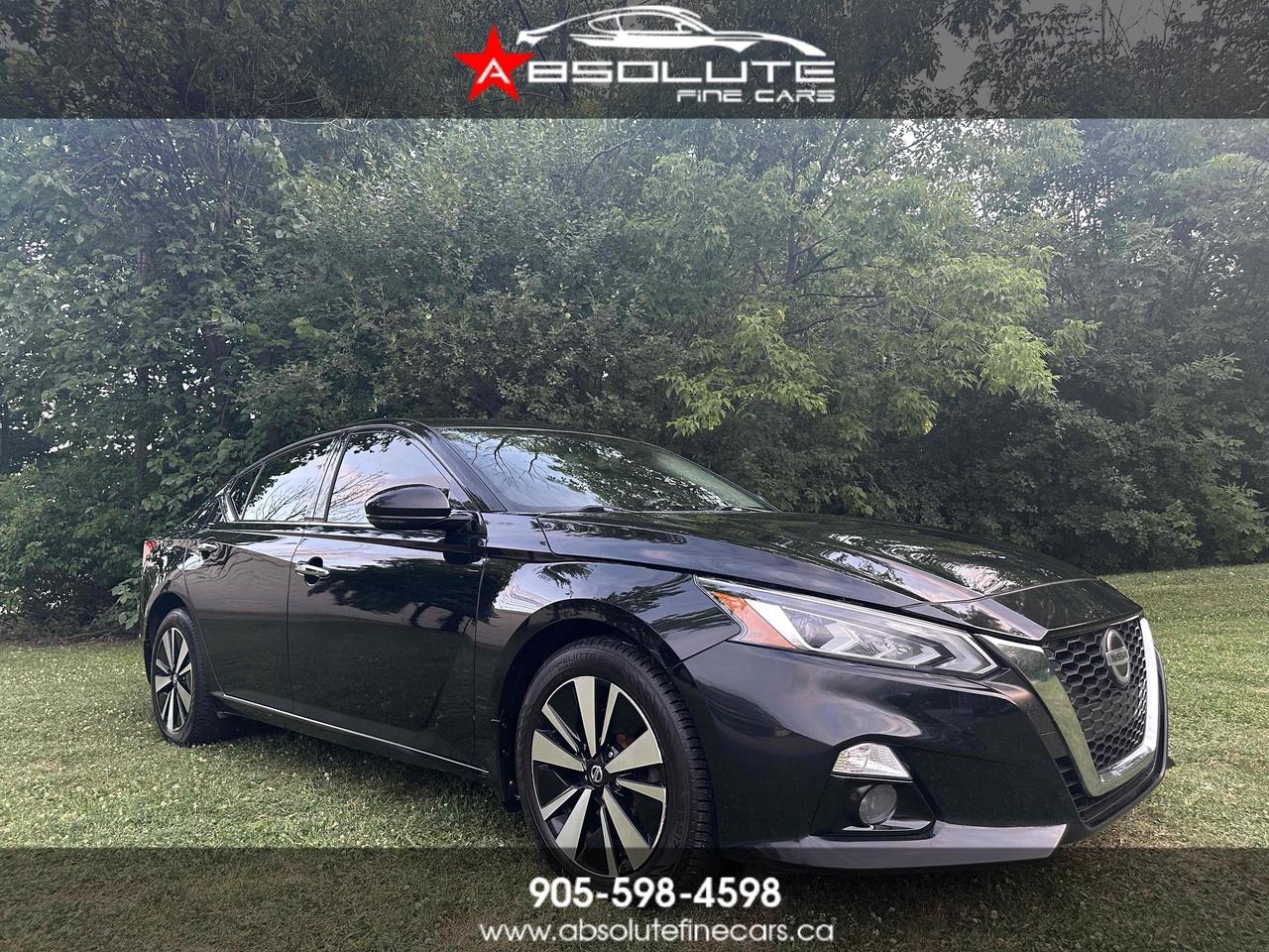 2019 Nissan ALTIMA AWD SV BLACK ON BLACK Photo