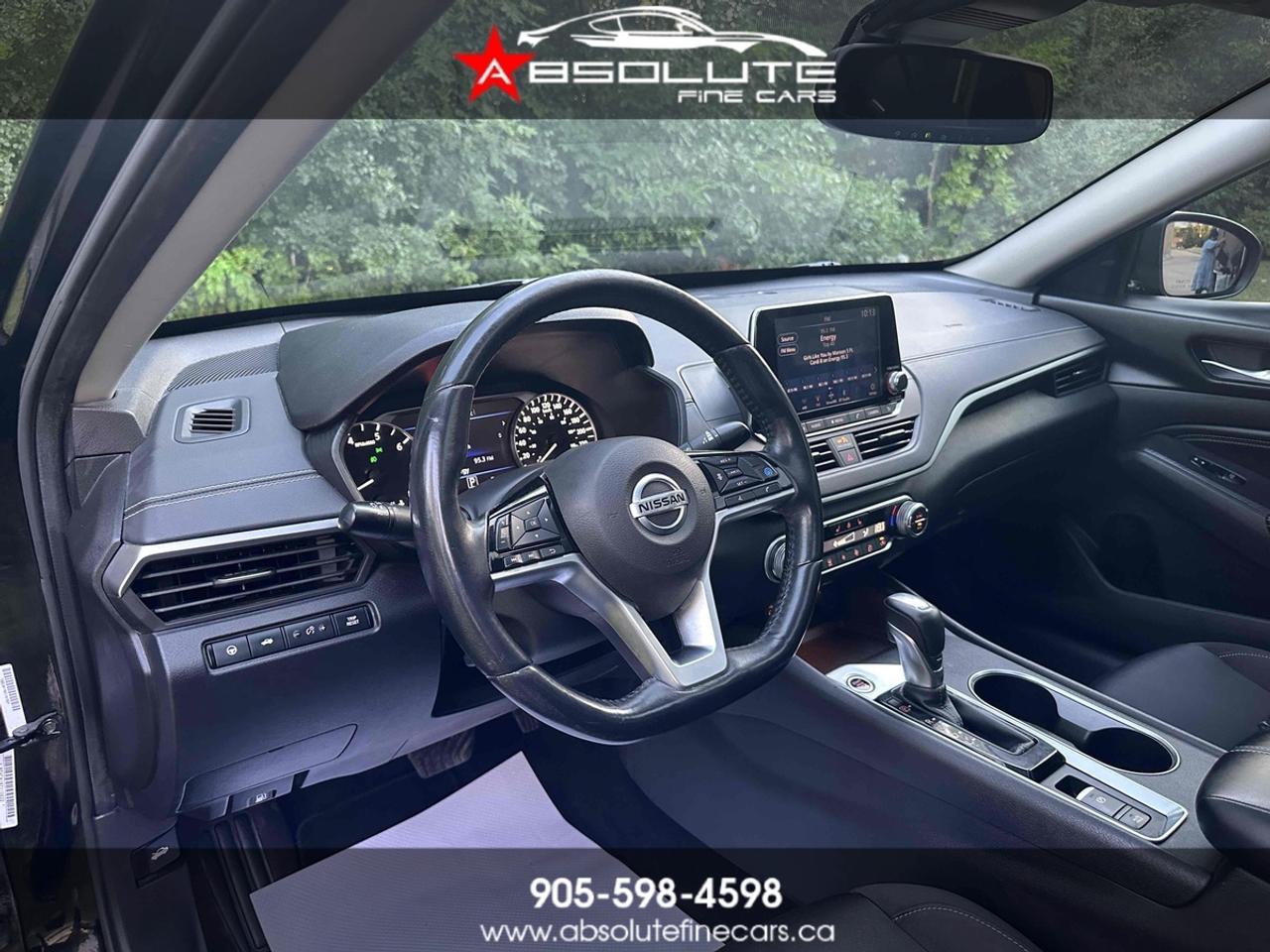 2019 Nissan ALTIMA AWD SV BLACK ON BLACK Photo